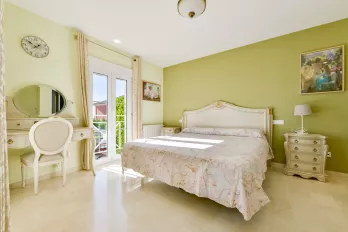 listing-small