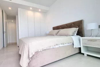 listing-small