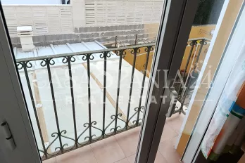 listing-small